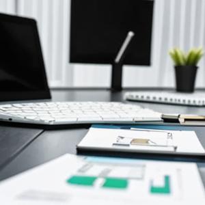 Если закупаются светильники (люстры) до 2 тыс. руб. за штуку, нужно ли ограничиваться российскими производителями по характеристикам, а цены можно брать любых (в т.ч. Китай) из-за лимита до 300 тыс. и до 5 тыс. за единицу 