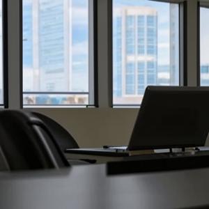 Расторгнутый без оплаты контракт попал в годовой отчёт СМП — удалять или оставлять 