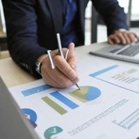 Можно ли «допником» добавить аванс, которого не было в структурированной части контракта 